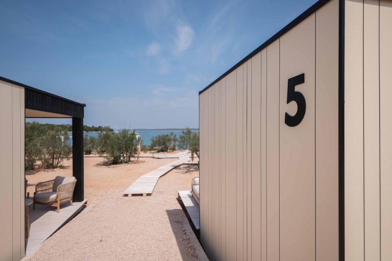 The Beach Eco Resort Premium Mobile Homes By Oiko Collection Tisno Zewnętrze zdjęcie